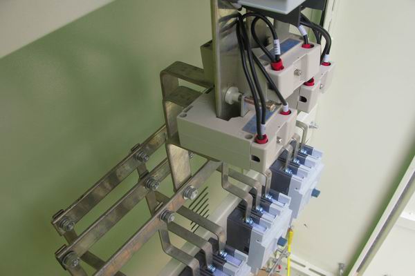 聊城配电柜-应急照明配电柜使用对工作人员的具